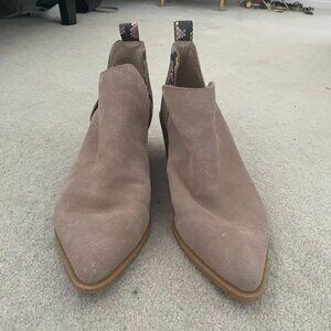 Dolce Vita ankle boots